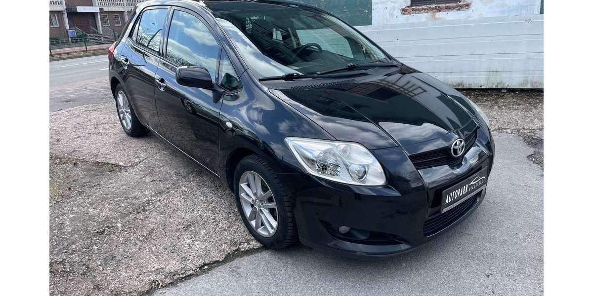 Toyota Auris 141.160 km 5.450 &euro; Bielefeld 33617