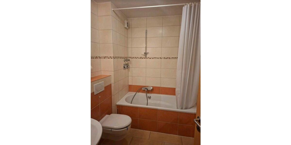 Hochparterre Bielefeld Schildesche - 3 Zimmer, 100 m&sup2;, 1.150&euro; | Angebot:25690796