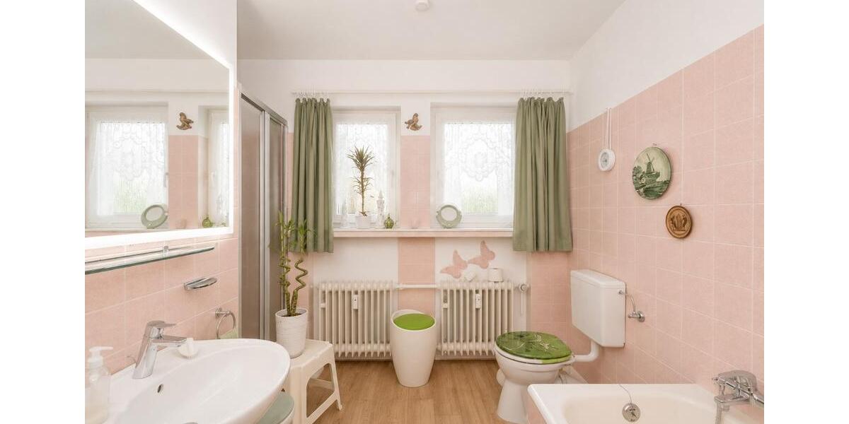 Erdgeschoßwohnung Detmold - 5 Zimmer, 114 m&sup2;, 220.000&euro; | Angebot:27096120