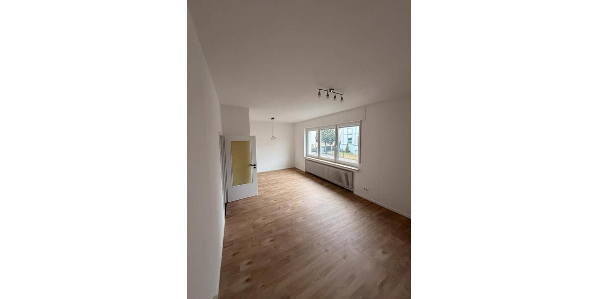 Erdgeschoßwohnung Bad Salzuflen Biemsen-Ahmsen - 3 Zimmer, 84 m&sup2;, 898&euro; | Angebot:25081462