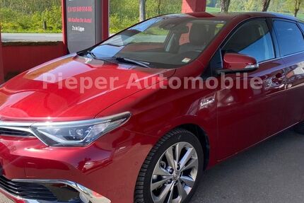 Toyota Auris 170.000 km 11.990 &euro; Oerlinghausen 33813
