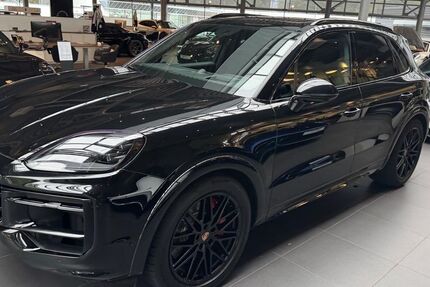 Porsche Cayenne 7.499 km 139.850 € Bielefeld 33609