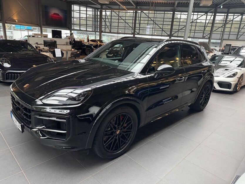 Porsche Cayenne 7.499 km 139.850 € Bielefeld 33609