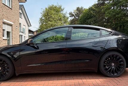 Tesla Model 3 59.000 km 29.400 &euro; Bielefeld 33689