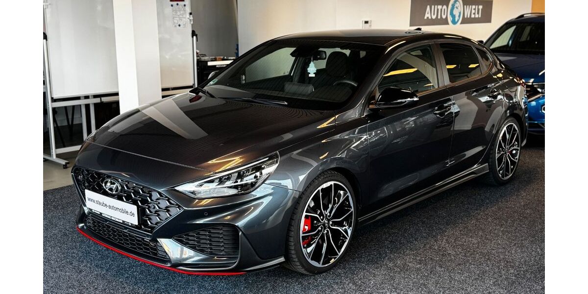 Hyundai i30 12.891 km 32.799 &euro; Herford 32051