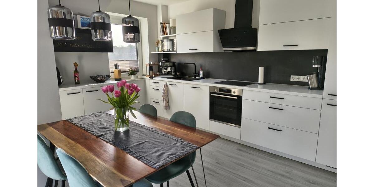 Dachgeschoßwohnung Schloß Holte-Stukenbrock Stukenbrock - 2 Zimmer, 57 m&sup2;, 700&euro; | Angebot:25635946