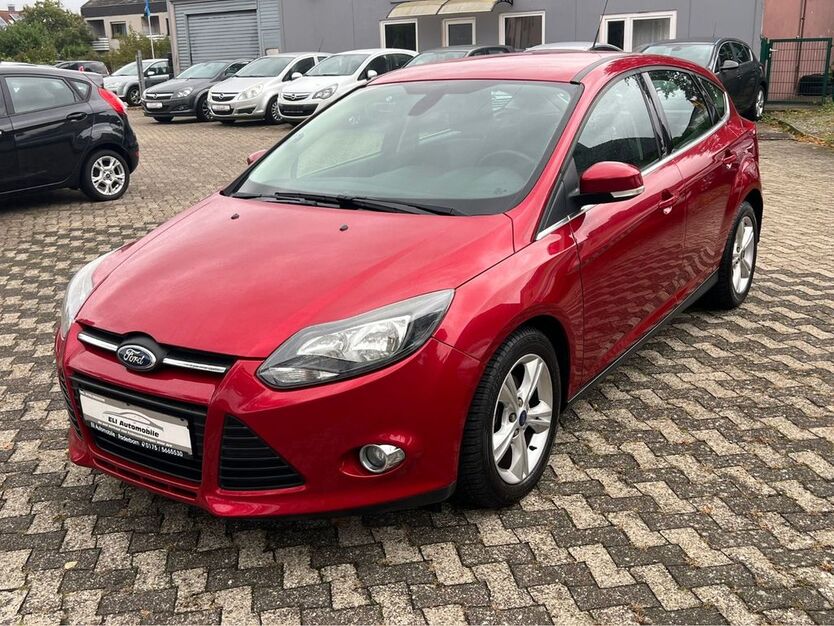 Ford Focus 110.000 km 5.990 € Paderborn 33102