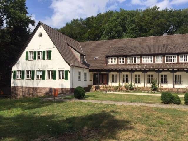 Wohnung zum Mieten in Lübbecke 274 € 16.21 m²