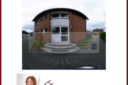 Zweifamilienhaus mit ausgebautem DG und 3 mit Garagen in Harsewinkel, provisionsfrei für Käufer