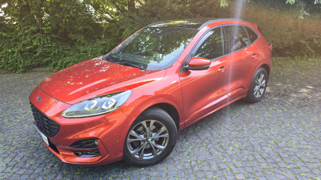 Ford Kuga 68.000 km 22.990 &euro; Borgholzhausen 33829