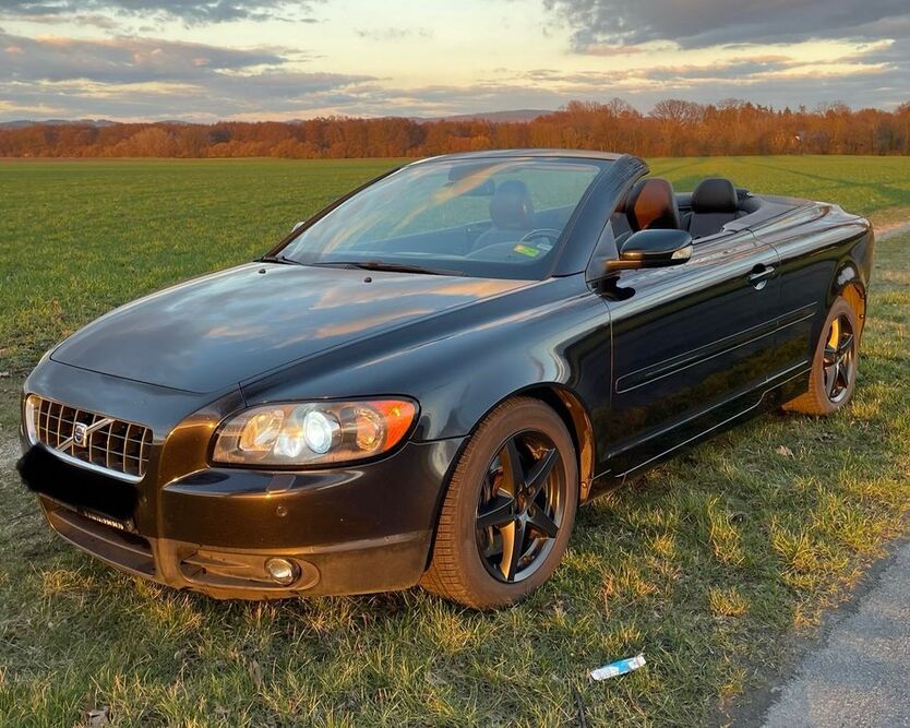 Volvo C70 225.000 km 5.999 € Lage 32791
