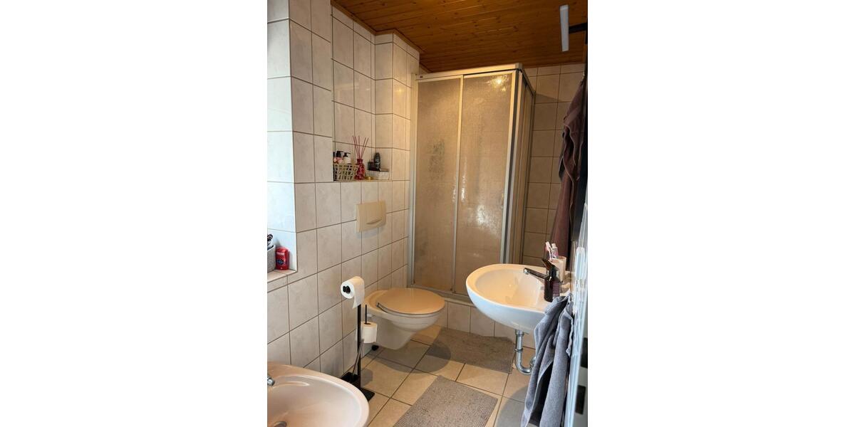 Etagenwohnung Oerlinghausen - 2 Zimmer, 80 m&sup2;, 1.000&euro; | Angebot:26168990
