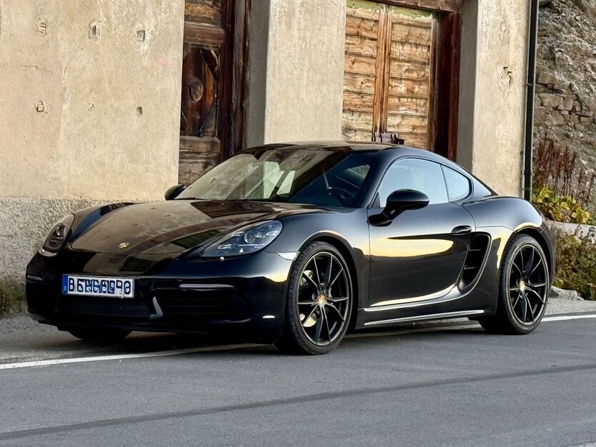 Porsche Cayman 124.890 km 49.000 € Bielefeld 33659