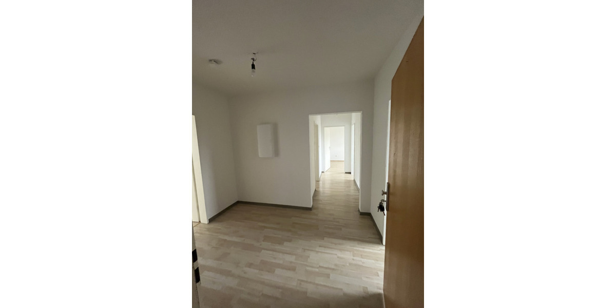 Etagenwohnung Oerlinghausen - 3 Zimmer, 80 m&sup2;, 585&euro; | Angebot:21474941