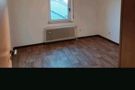 3 Zimmer Wohnung in 2 Parteien Haus 3 zimmer