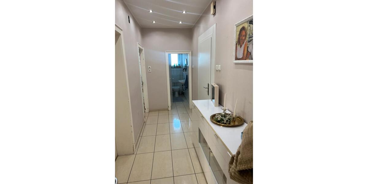 Etagenwohnung Bielefeld Brackwede - 4 Zimmer, 100 m&sup2;, 1.300&euro; | Angebot:25793323