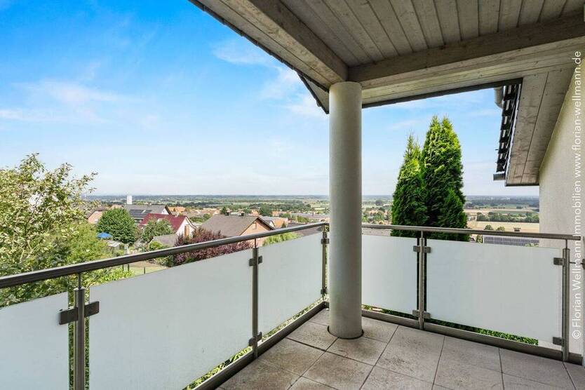 Lübbecke - Nettelstedt | Hochwertiges Architektenhaus mit Highlights und Nebengebäude in traumhafter Lage mit Weitblick