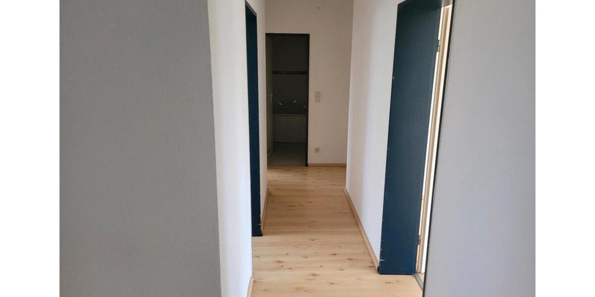 OHNE MAKLER!! Eigentumswohnung 4 Zimmer Küche Bad Gäste WC Balkon 4 zimmer