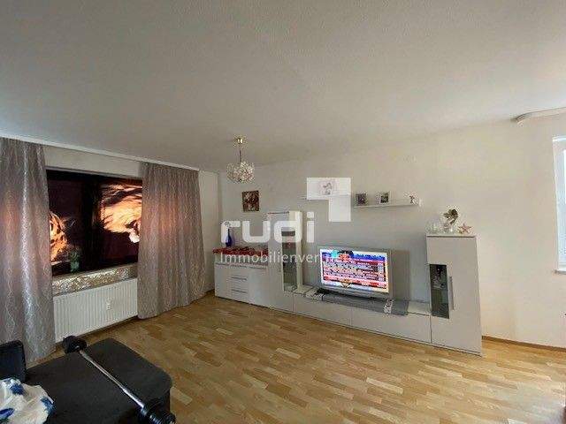 Etagenwohnung Lage - 2 Zimmer, 63 m&sup2;, 102.000&euro; | Angebot:25745167