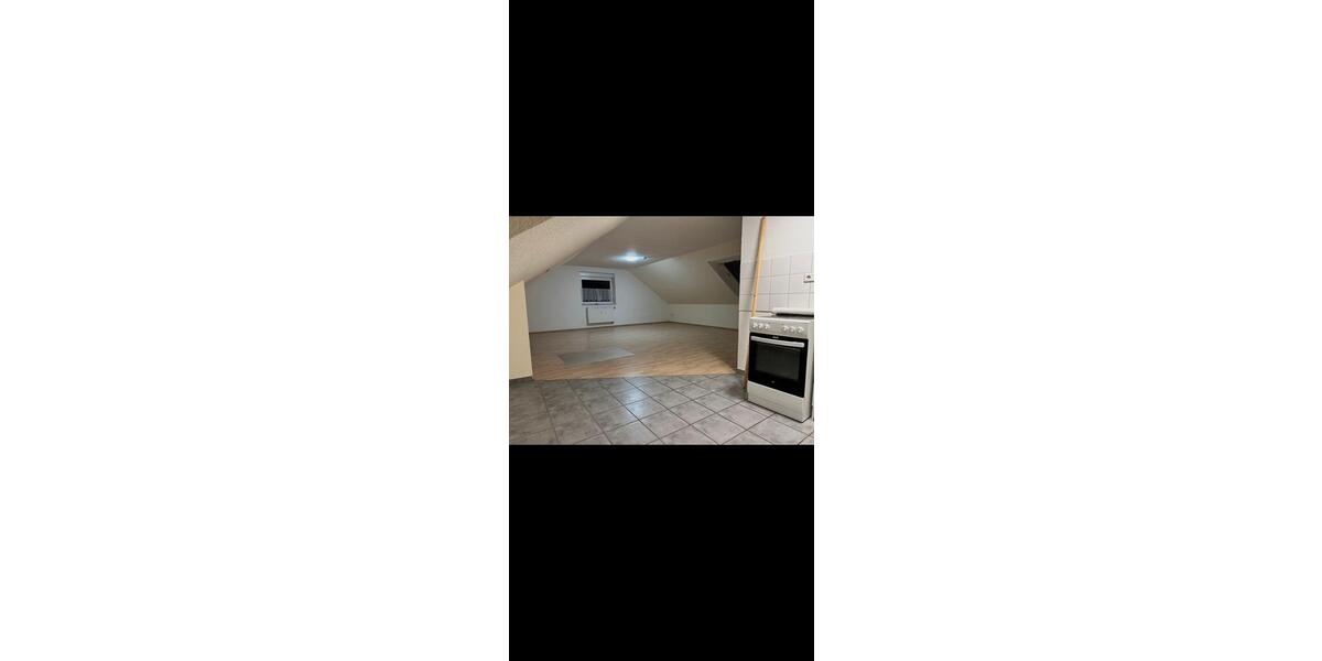 Dachgeschoßwohnung Bielefeld Schildesche - 2 Zimmer, 35 m&sup2;, 450&euro; | Angebot:25766922