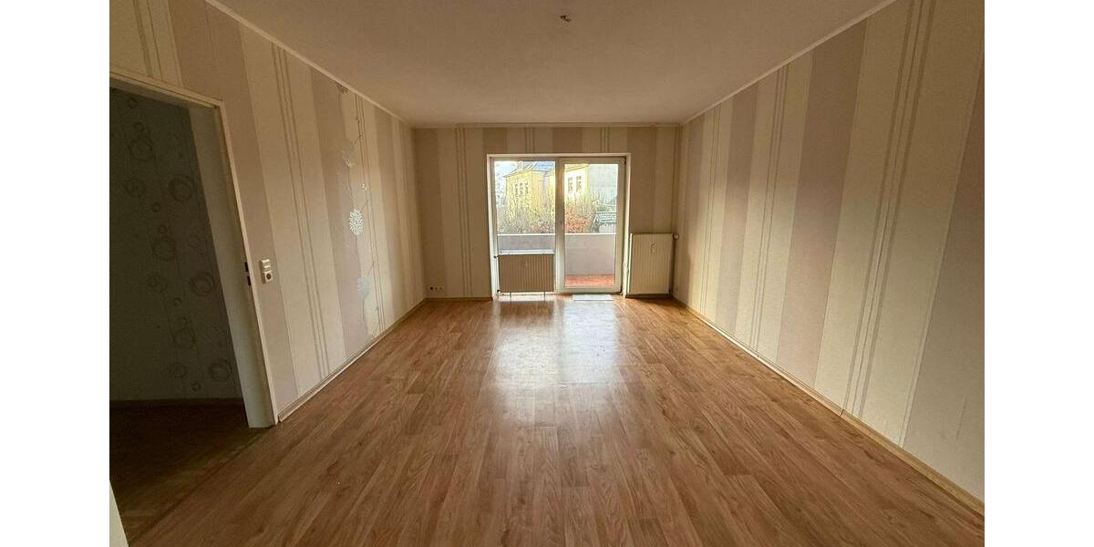 Etagenwohnung Lage - 3 Zimmer, 81 m&sup2;, 645&euro; | Angebot:26057728