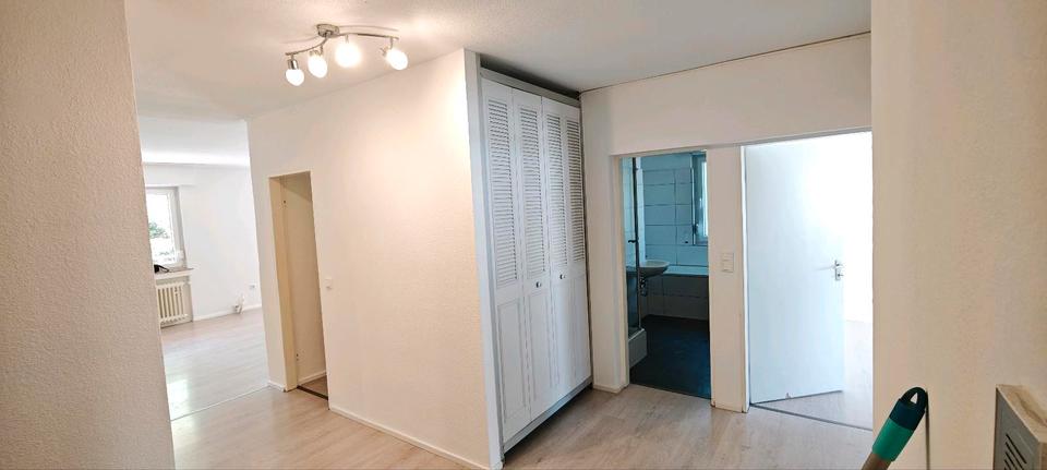 Erdgeschoßwohnung Bad Salzuflen - 3 Zimmer, 86 m&sup2;, 750&euro; | Angebot:26399129