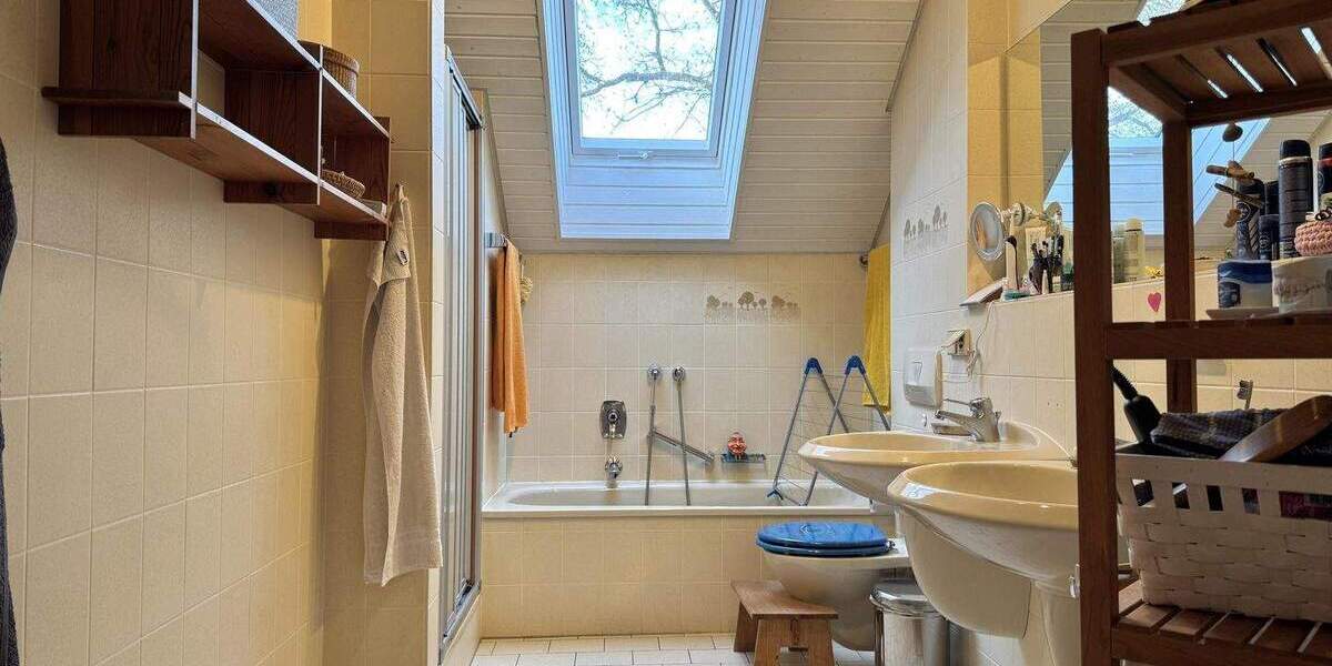 Einfamilienhaus Bielefeld Sennestadt - 6 Zimmer, 265 m&sup2;, 585.000&euro; | Angebot:25669133