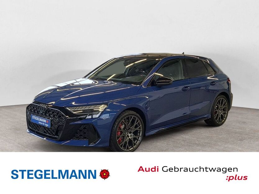 Audi RS3 4.990 km 76.990 € Detmold 32756