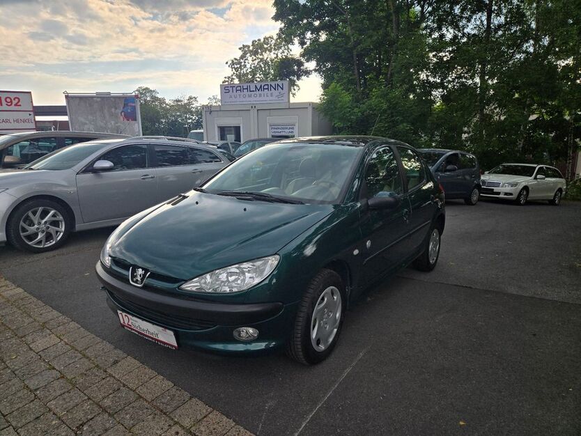 Peugeot 206 139.000 km 2.850 € Bielefeld 33647