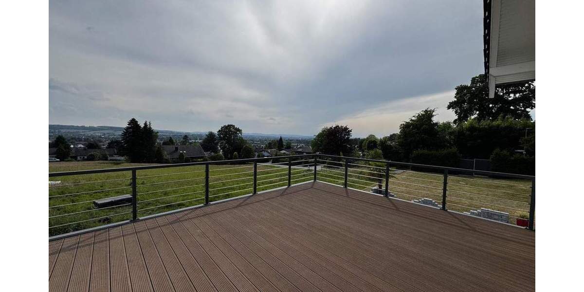 Einfamilienhaus Lemgo - 6 Zimmer, 242 m&sup2;, 999.999&euro; | Angebot:25741343