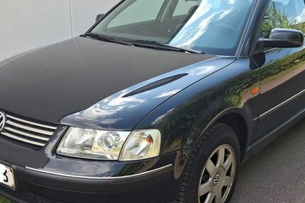 VW Passat 154.000 km 2.499 € Detmold 32758