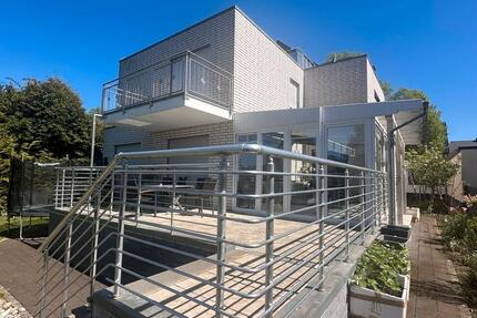 Haus Gütersloh Kattenstroth - 14 Zimmer, 350 m&sup2;, 890.000&euro; | Angebot:26825698