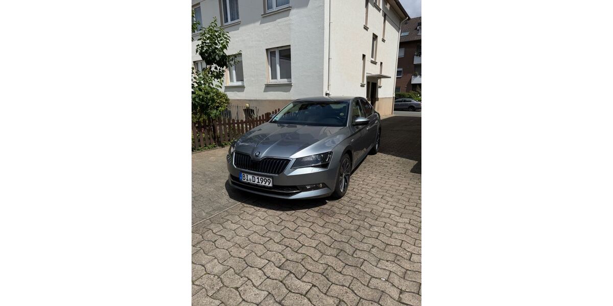 Skoda Superb 132.000 km 16.800 &euro; Bielefeld 33617