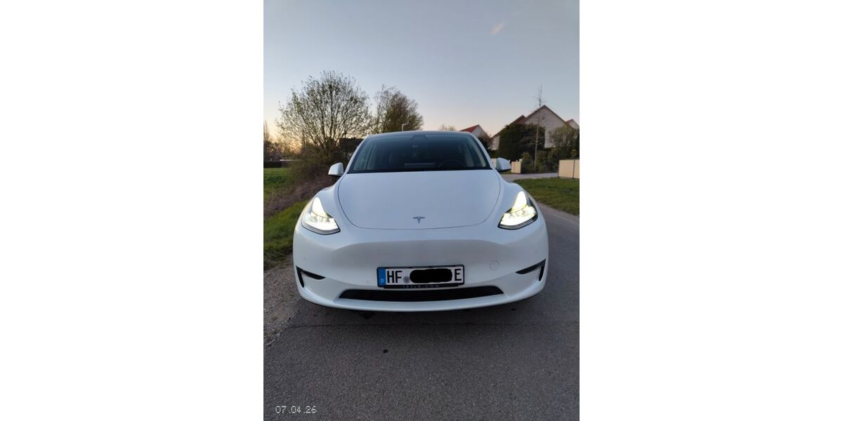 Tesla Model Y 99.300 km 31.100 &euro; Herford 32051