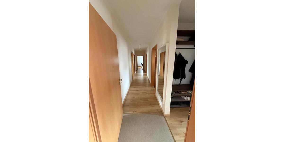 Etagenwohnung Augustdorf - 4 Zimmer, 105 m&sup2;, 1.000&euro; | Angebot:26414685