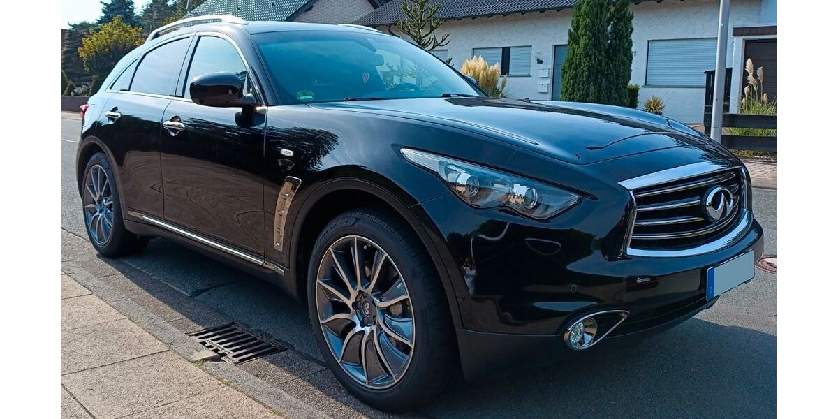 INFINITI QX70 77.000 km 22.200 &euro; Bielefeld 33609