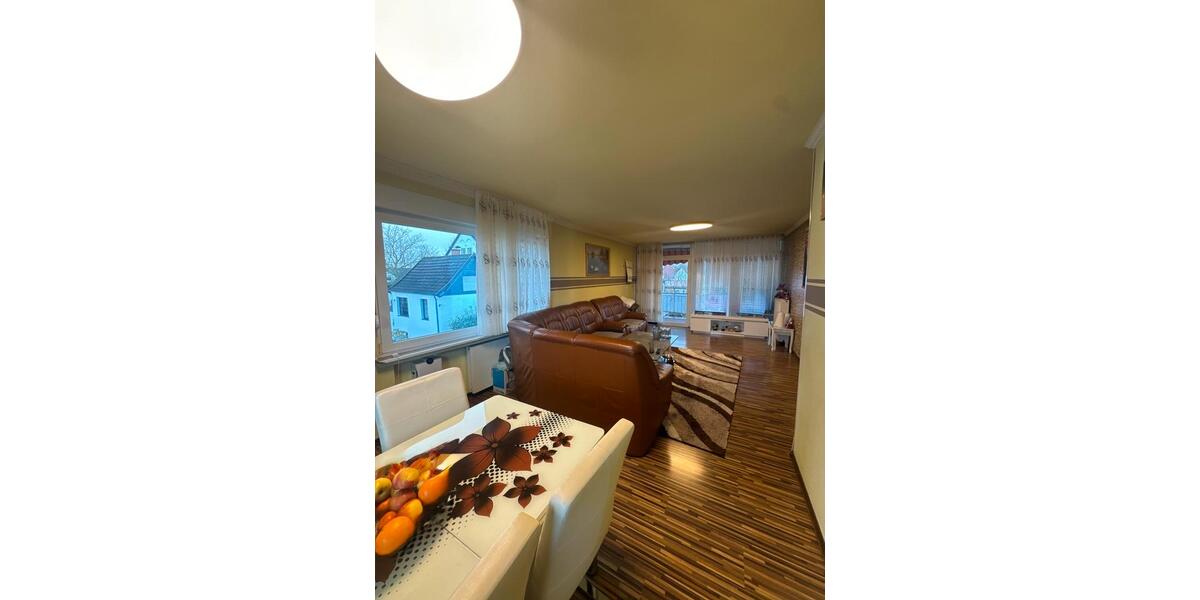 Etagenwohnung Bielefeld Heepen - 4 Zimmer, 110 m&sup2;, 1.100&euro; | Angebot:25725336