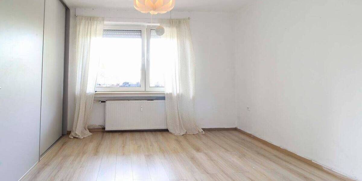 Etagenwohnung Detmold Innenstadt - 3 Zimmer, 69 m&sup2;, 125.000&euro; | Angebot:26514197