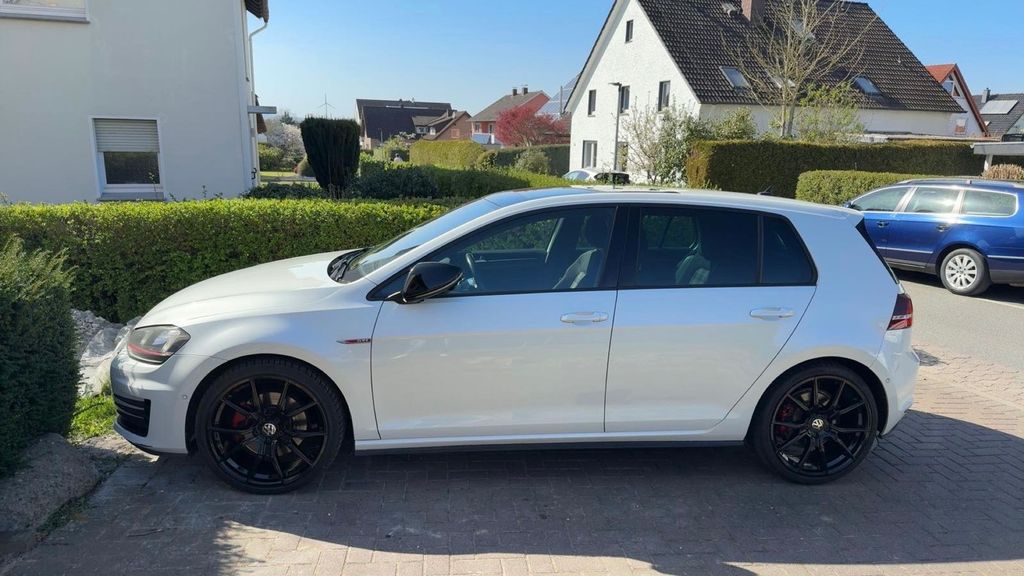 VW Golf 115.000 km 17.800 &euro; Leopoldshöhe 33818