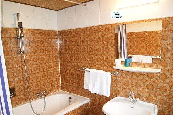 Zum PACHTKAUF undoder KAUF: Ein GARNIHOTEL mit 21 Zimmern mitten in NRW in der Metropolregion Rhein-Ruhr! 2 zimmer