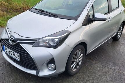 Toyota Yaris 49.000 km 10.100 € Paderborn 33100