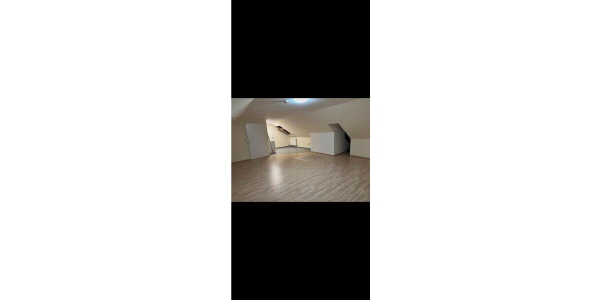 Dachgeschoßwohnung Bielefeld Schildesche - 2 Zimmer, 35 m&sup2;, 450&euro; | Angebot:25766922