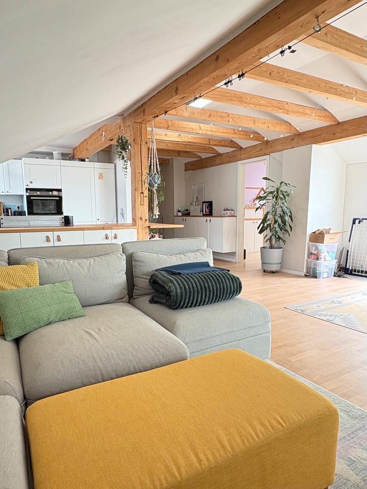 PROVISIONSFREI! 4Z-Dachgeschoßwohnung über den Dächern von Lage