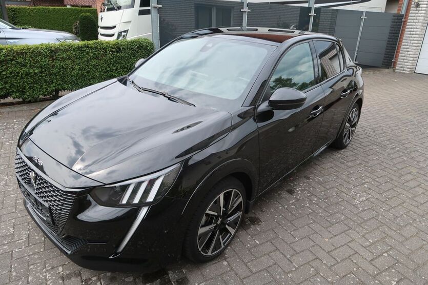Peugeot 208 60.300 km 15.390 € Verl 33415