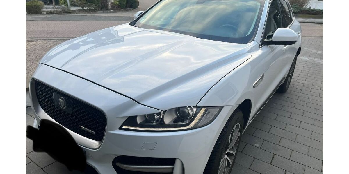 Jaguar F-Pace 189.000 km 15.999 &euro; Bielefeld 33729
