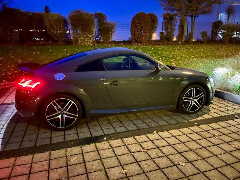 TT