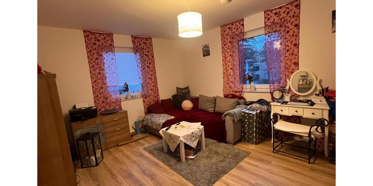 Doppelhaushälfte zum 01.03.2026 frei. 5 zimmer