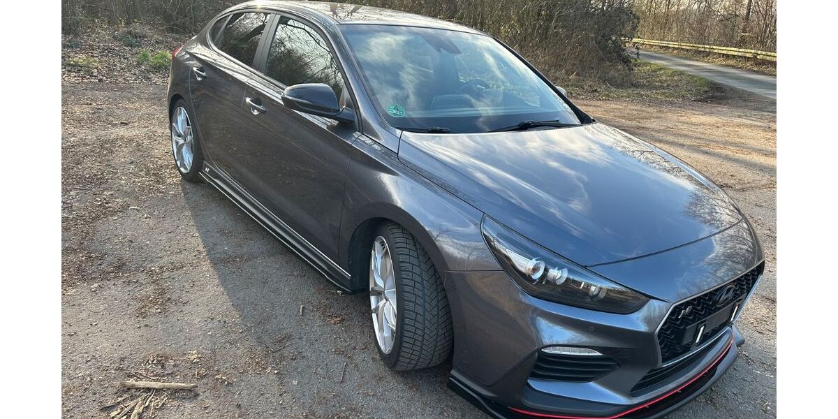 Hyundai i30 103.500 km 19.999 &euro; Melle 49328