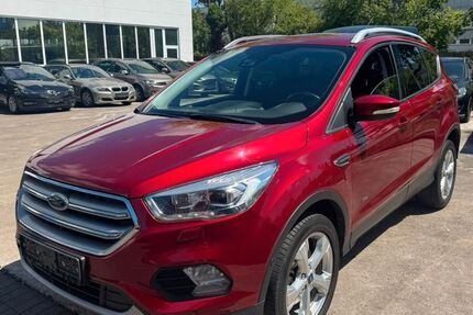 Ford Kuga 153.000 km 11.900 &euro; Detmold 32756