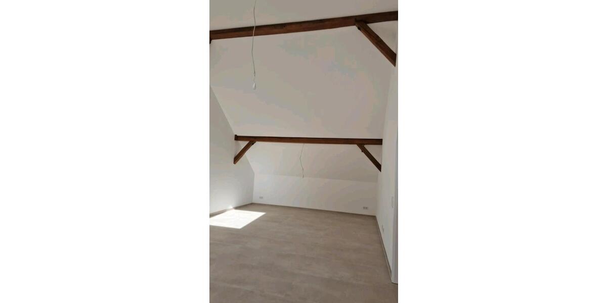 Etagenwohnung Bad Salzuflen Biemsen-Ahmsen - 6 Zimmer, 206 m&sup2;, 1.500&euro; | Angebot:25163118